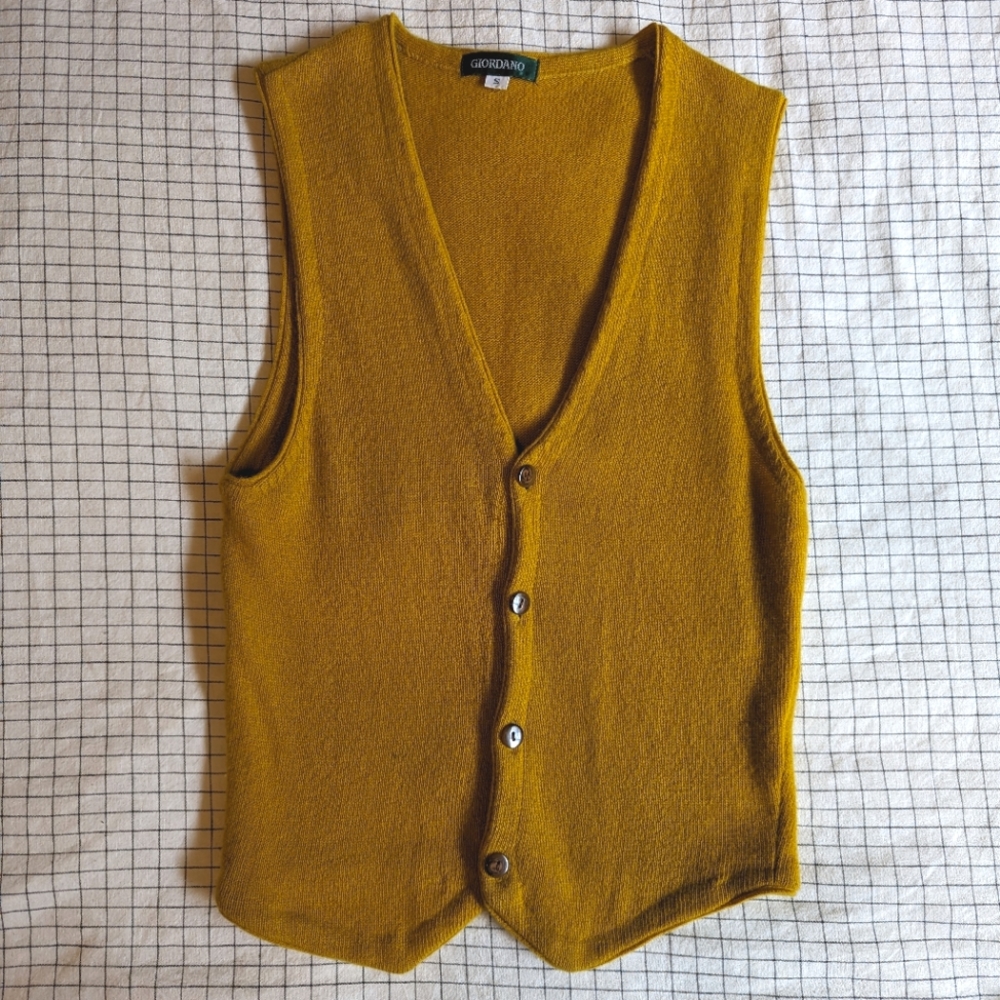 Vintage Giordano Lambswool Gold Vest